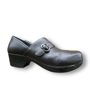 Dansko Tamara Black Leather Slip on Clog Mules Shoes EU 42 Women's size 11.5-12
